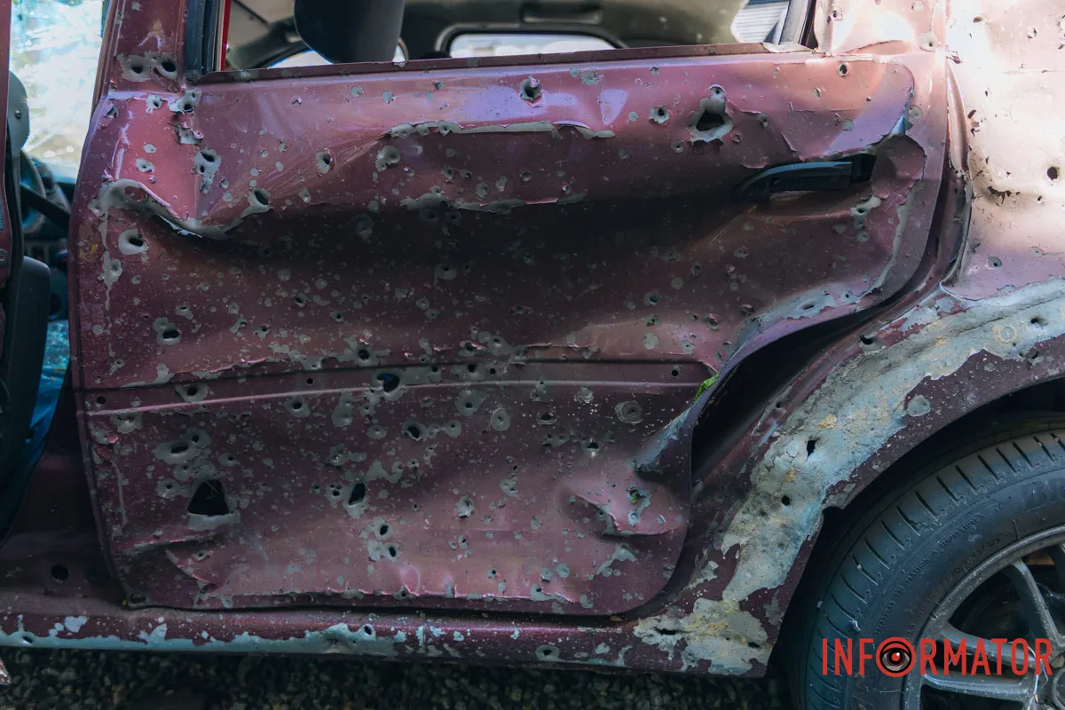 Вогонь, що спалахнув одразу після вибуху, не залишив від автівок нічого, крім металу