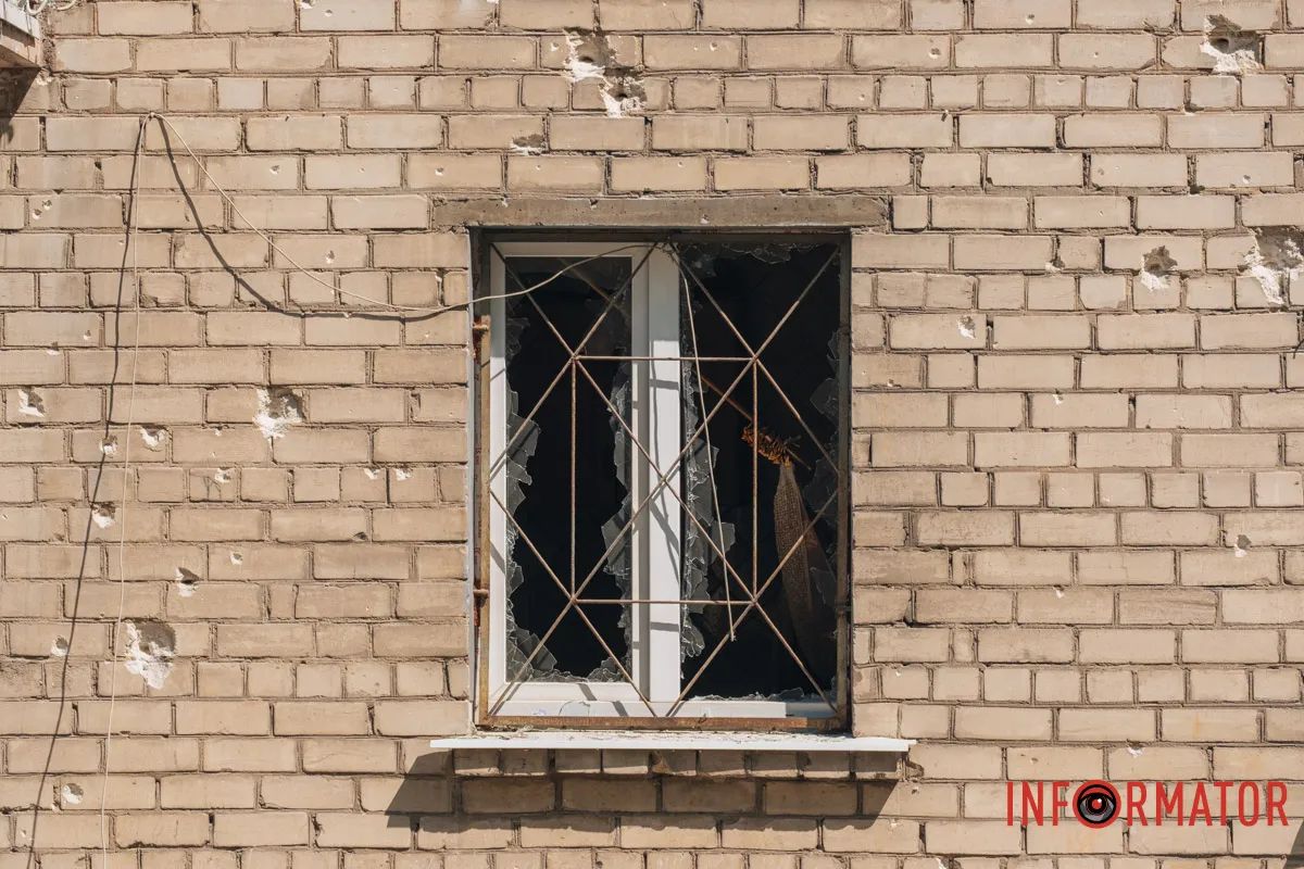 Місто разом з благодійниками допомагає зашивати вікна