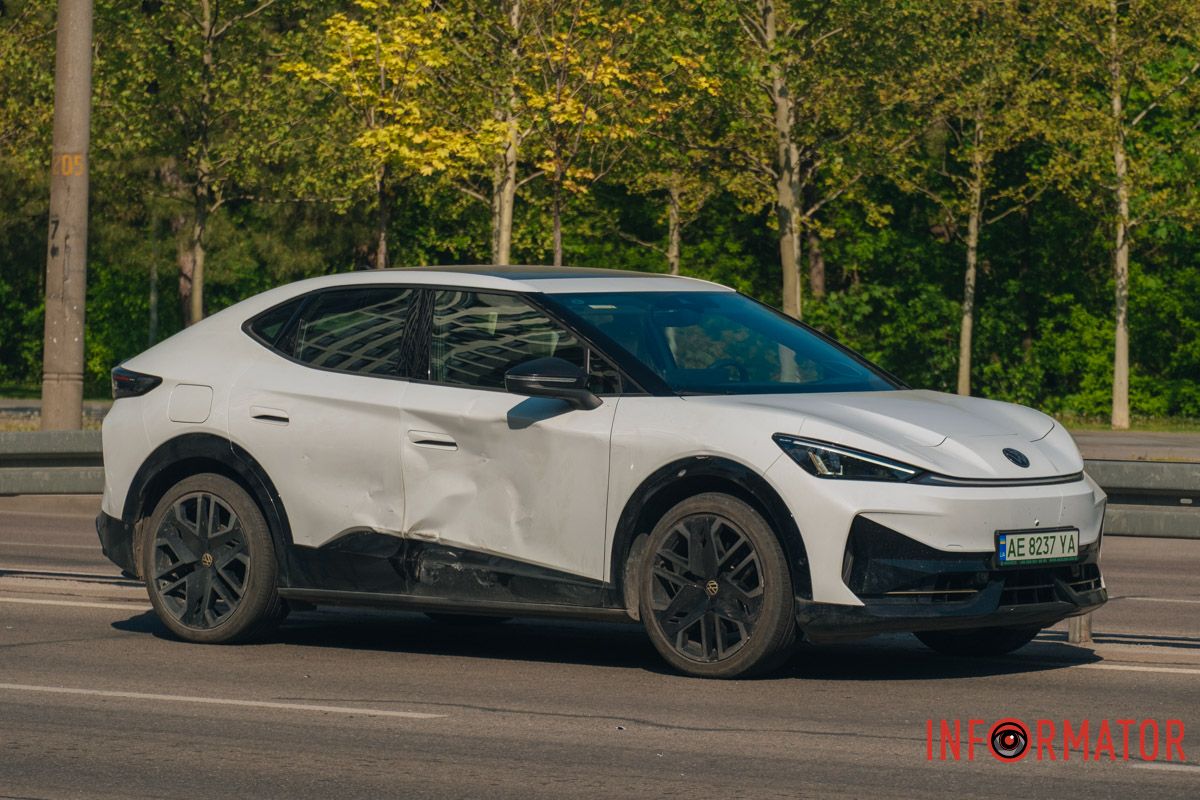 У четвер, 7 травня, на Набережній Перемоги сталась аварія