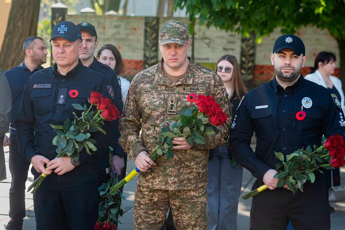 Военные, ГСЧС и полицейские