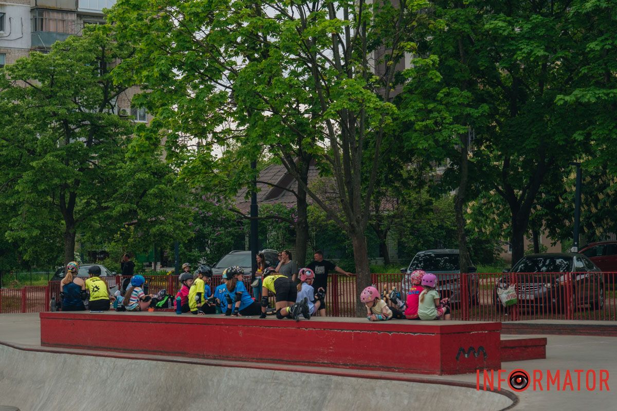 Діти на роликах