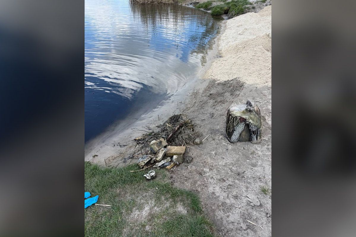 Вивезли мішки зі сміттям: у Дніпрі пляж озера Куряче підготували до сезону 5