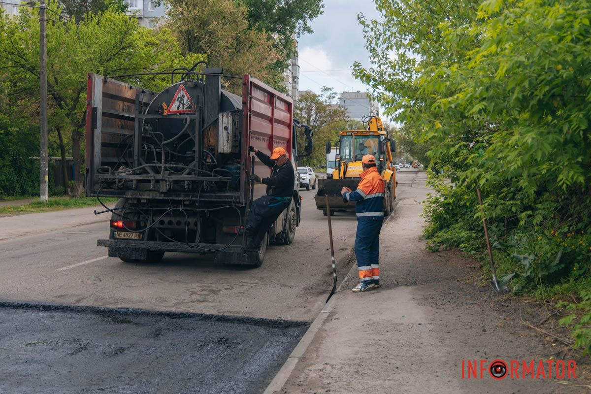 Вулиця Калинова сьогодні вимагає від водіїв терпіння та уваги