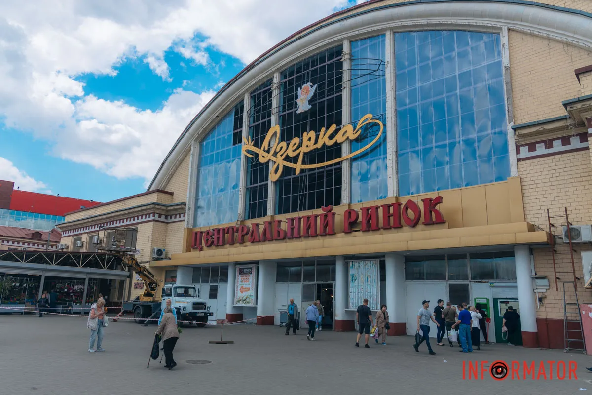 Головний корпус «Озерки» після зустрічі з вибуховою хвилею російського безпілотника Головний корпус «Озерки» після зустрічі з вибуховою хвилею російського безпілотника