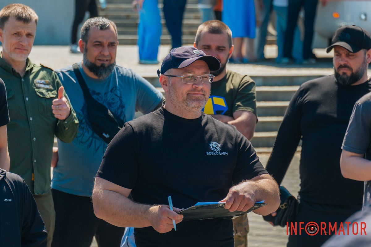 Штанги, армреслінг і збір для військових: у Дніпрі провели спортивний фестиваль 15