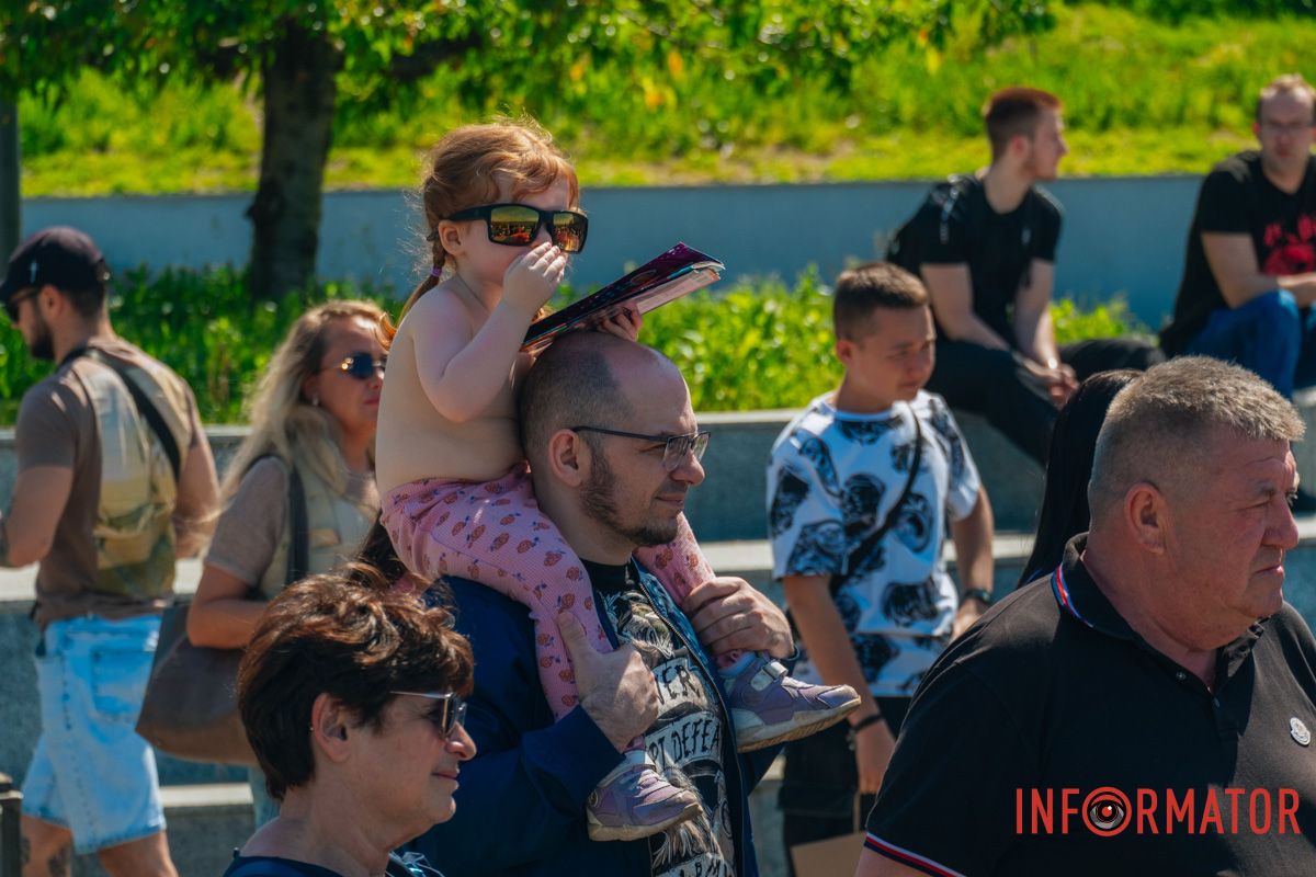 Штанги, армреслінг і збір для військових: у Дніпрі провели спортивний фестиваль 16