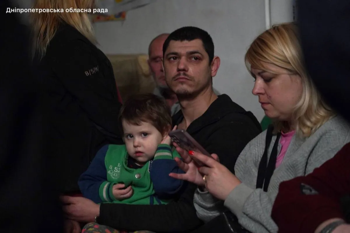 Внаслідок атаки ряд будинків зазнав значних пошкоджень, поранені 20 людей Внаслідок атаки ряд будинків зазнав значних пошкоджень, поранені 20 людей