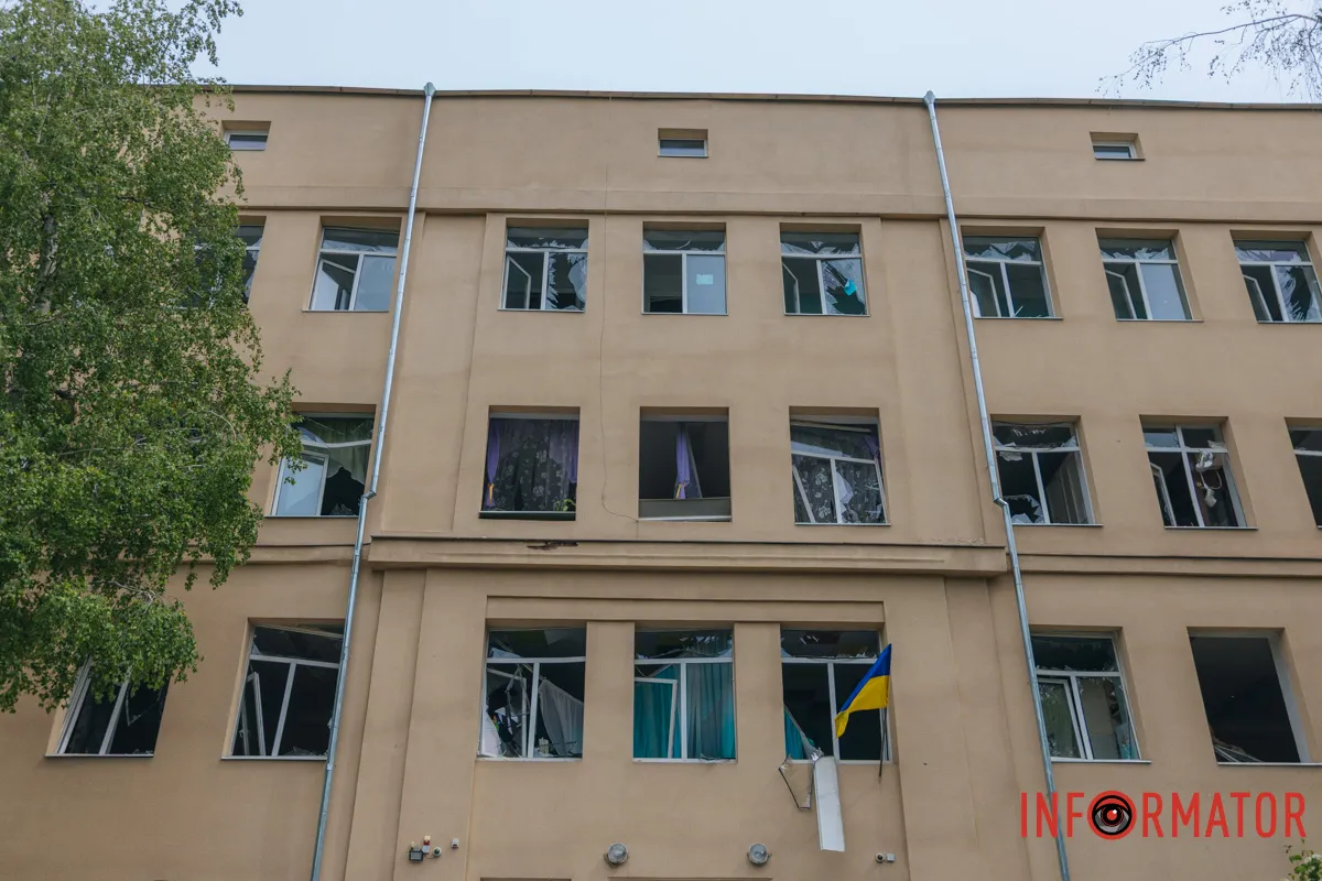 Вибуховою хвилею зачепили школу 
