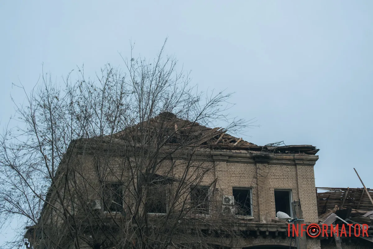 Уламки пошкодили облицювання будинку