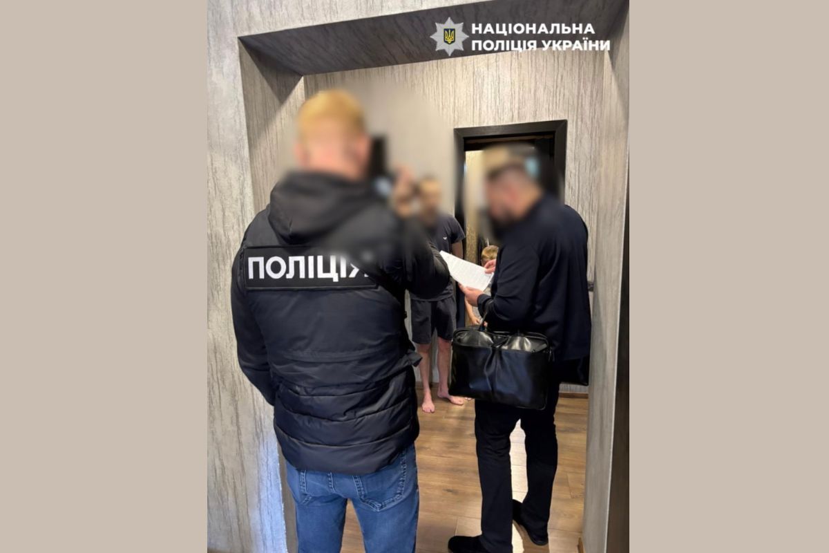 Правоохранители разоблачили 38-летнего жителя Кривого Рога, подозреваемого в организации международной мошеннической схемы Правоохранители разоблачили 38-летнего жителя Кривого Рога, подозреваемого в организации международной мошеннической схемы