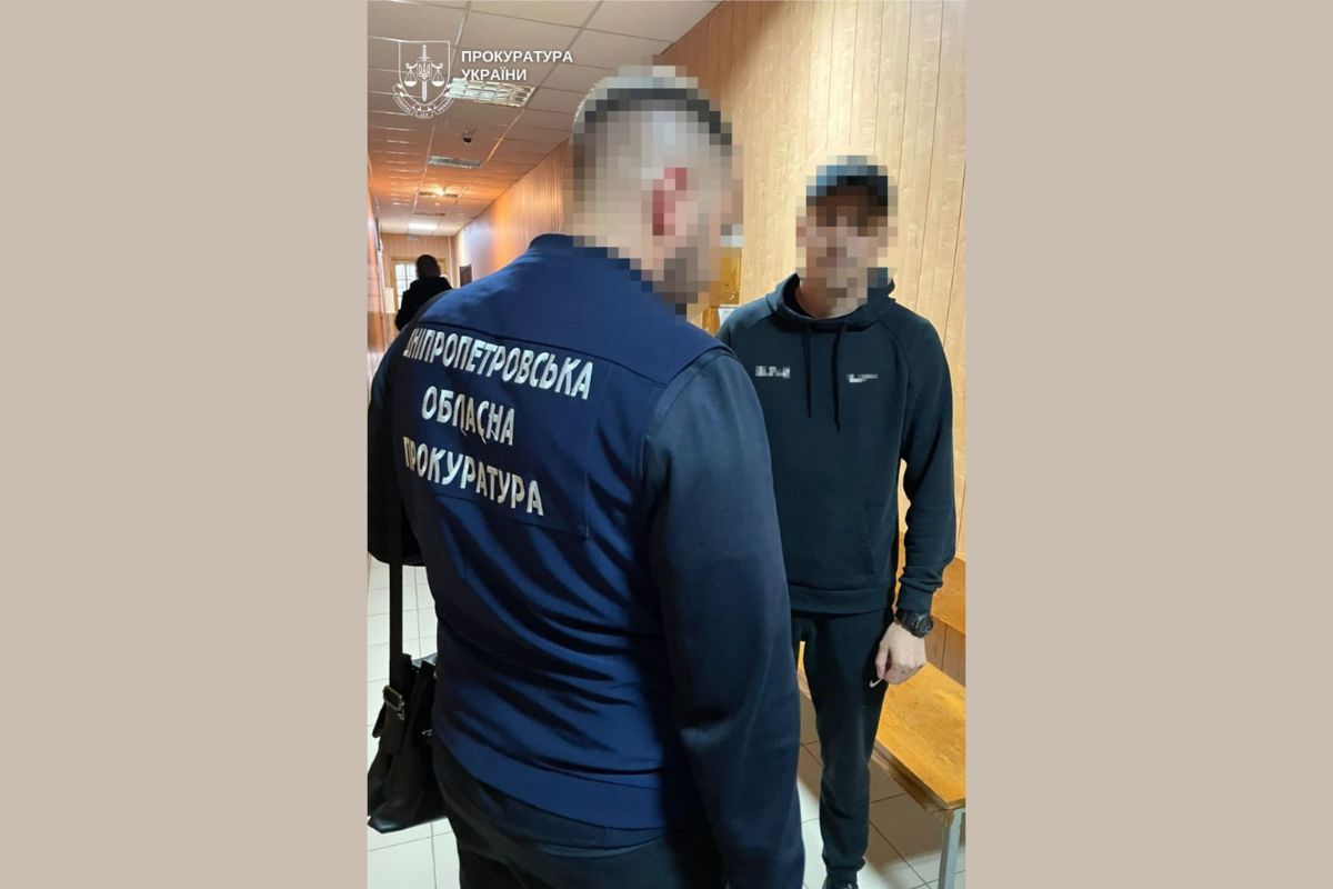 Они распределяли между участниками схемы Они распределяли между участниками схемы