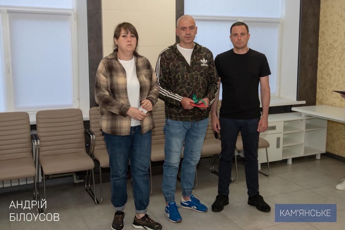 Це Захисники, які побували на фронті, та родина Героя, що віддав своє життя за Україну