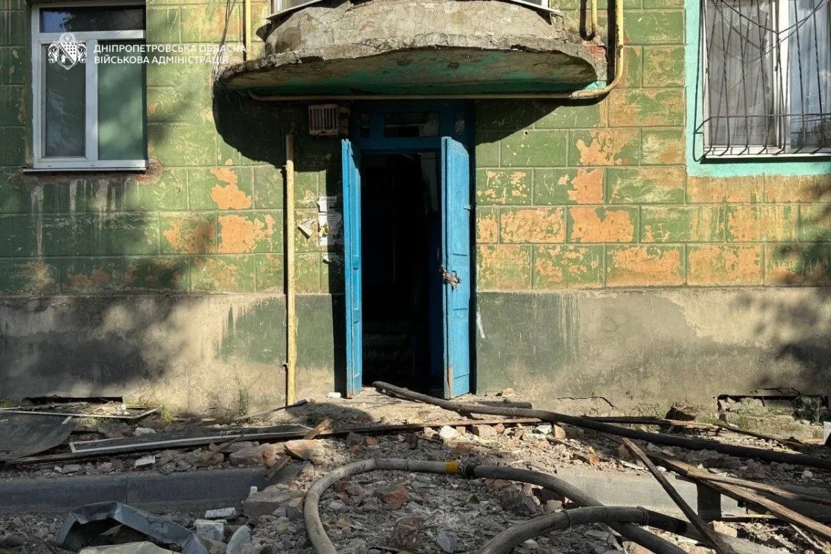 Внаслідок атаки на Дніпро 21 травня поранені вже 15 людей Внаслідок атаки на Дніпро 21 травня поранені вже 15 людей