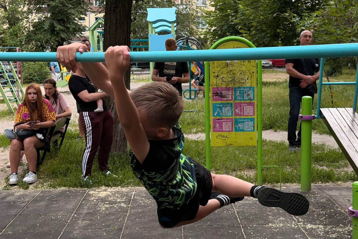 В Днепре на левом берегу провели открытую воркаут-тренировку 4