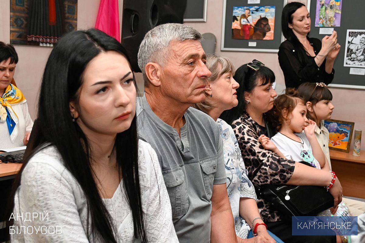 У понеділок, 25 травня, у Ліцеї №29 відкрили оновлений шкільний музей “Простір пам’яті: голоси мужності та свободи” У Кам'янському у Ліцеї №29 відкрили оновлений шкільний музей “Простір пам’яті: голоси мужності та свободи” 1