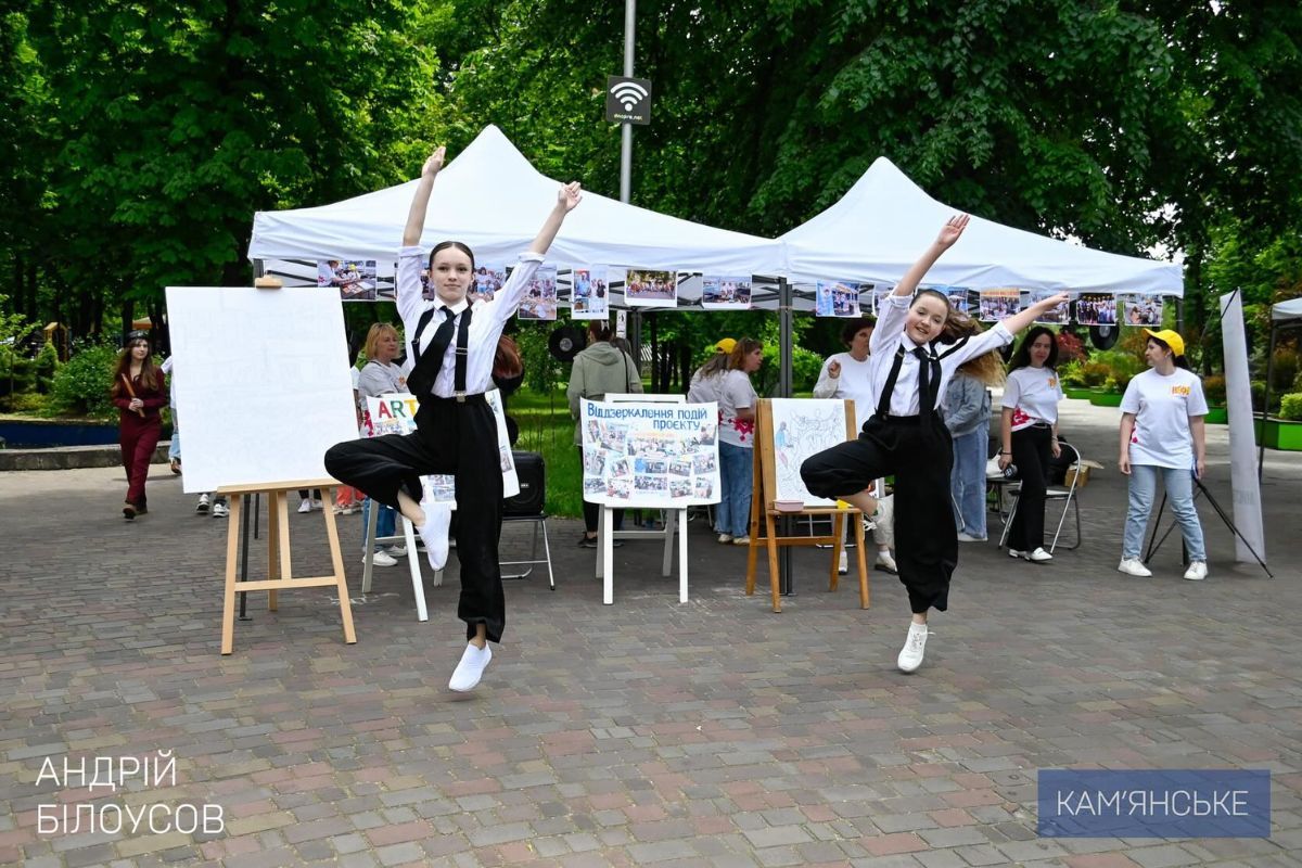 Открытие нового сезона творческой акции "АРТ-терапия - лечим искусством"