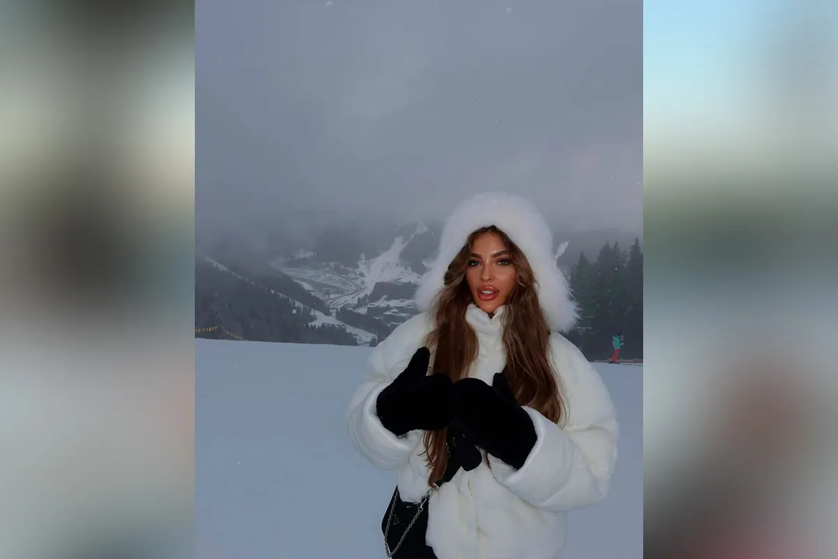 Porsche влетел в бетонную опору и вспыхнул: в ДТП погибла TikTok-блогерша Vikunciy, с ней попрощаются в Днепре 2