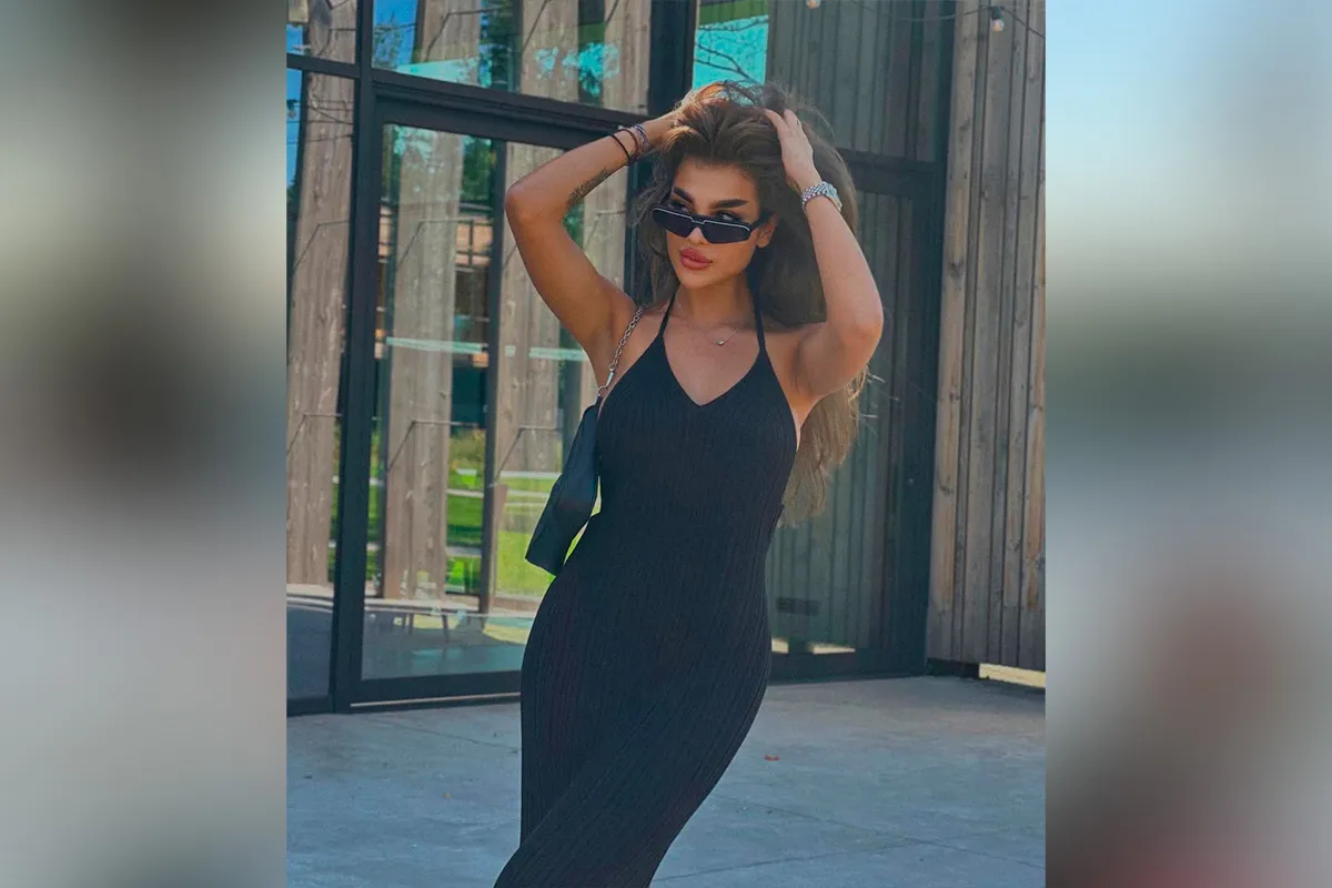 Porsche влетел в бетонную опору и вспыхнул: в ДТП погибла TikTok-блогерша Vikunciy, с ней попрощаются в Днепре 5