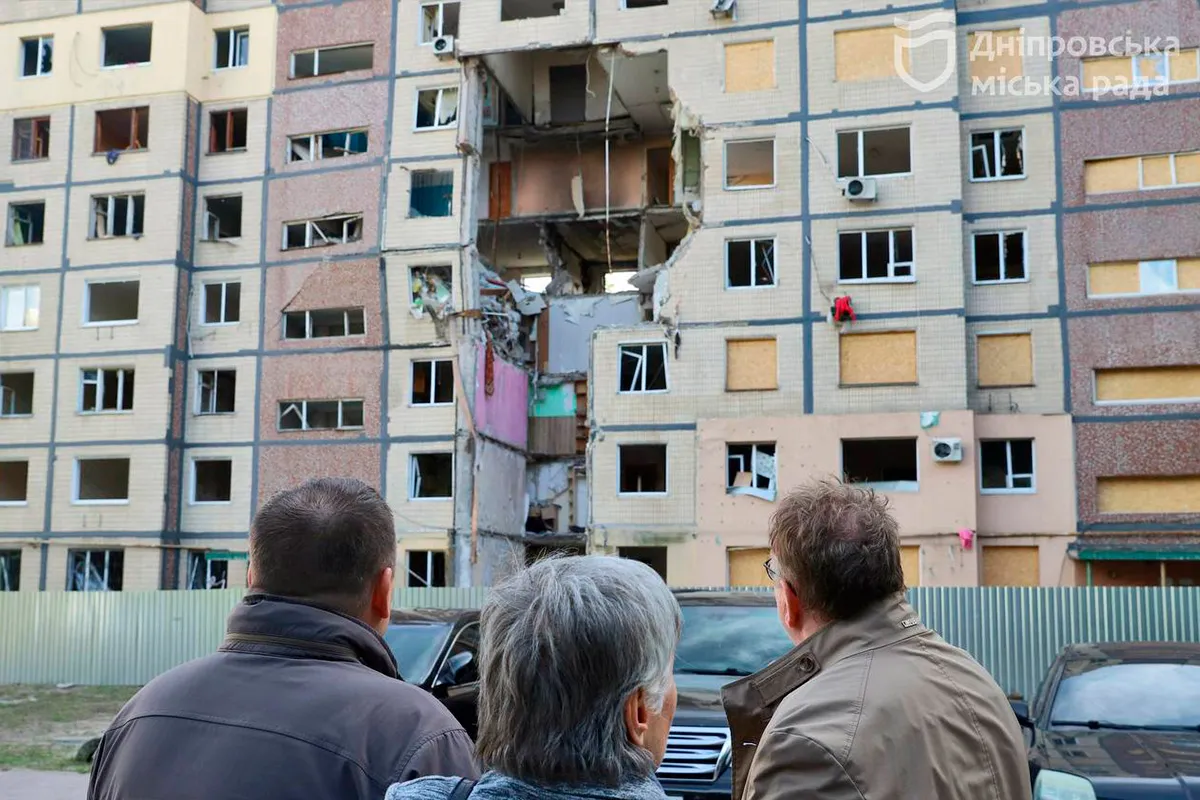 За словами мера Дніпра Бориса Філатова, чоловік намагався відчути все на собі