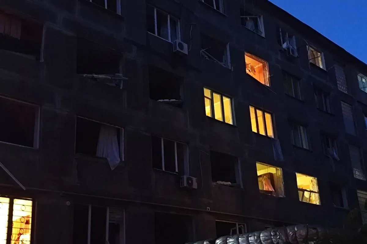 Госпіталізували 23 людей Перші фото з місця: як виглядає Дніпро після нічних ворожих ударів 6