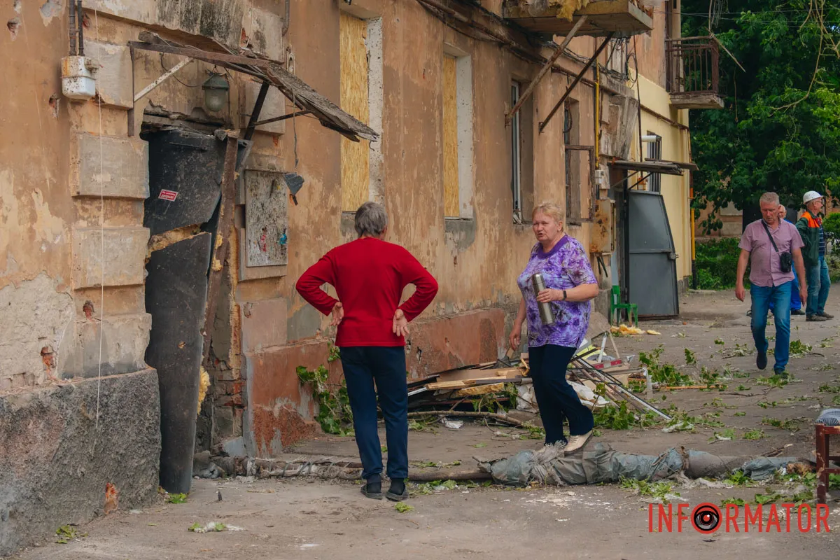 Мешканці постраждалих будинків
