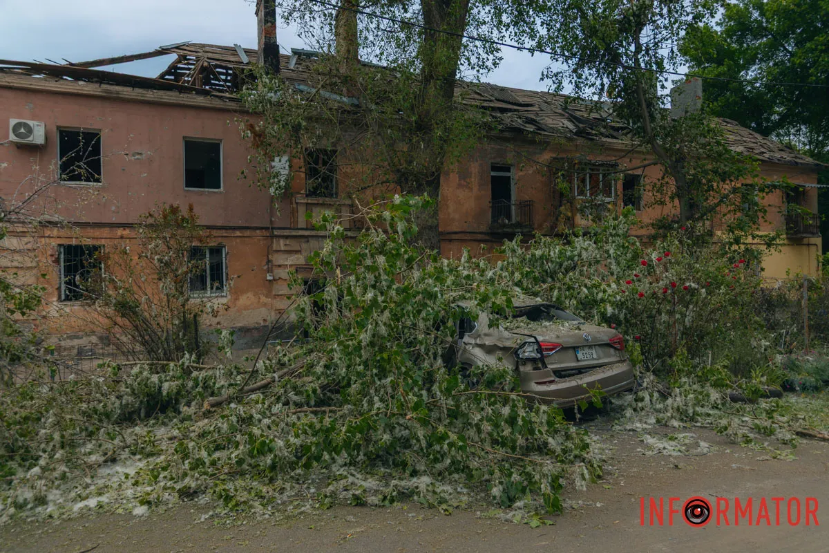 Погляд на понівечений квартал, який зазнав значних руйнувань