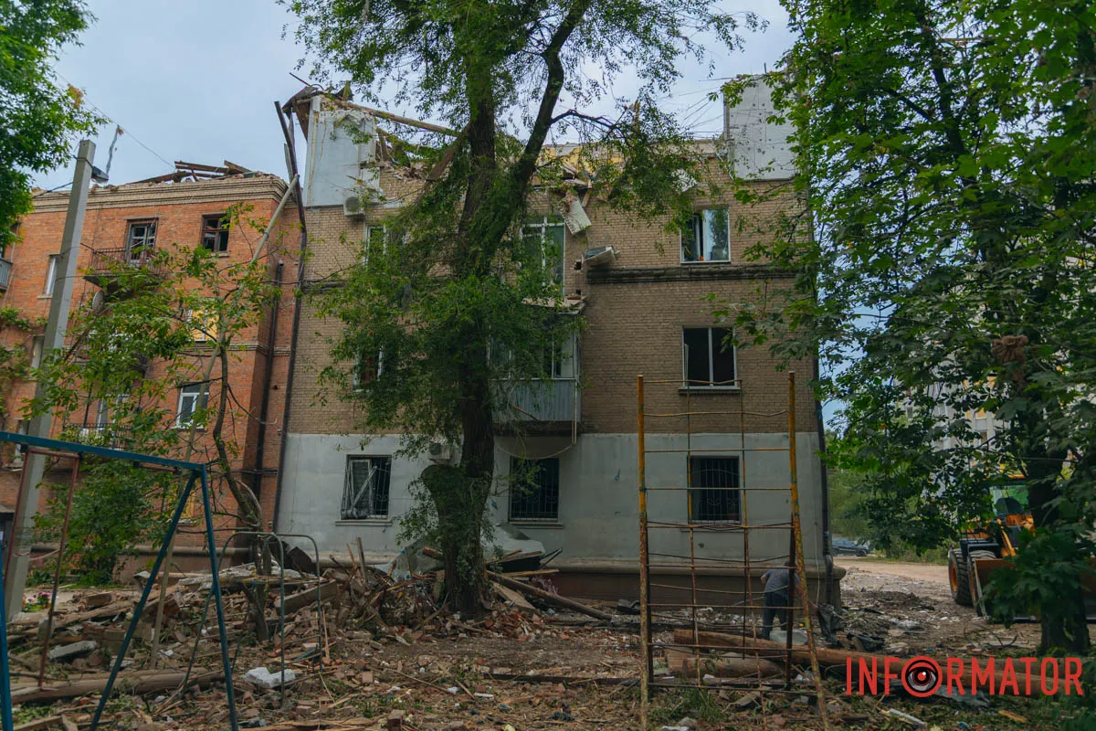Кожна тріщина на понівеченому фасаді тепер викарбувана в серці кожного дніпрянина