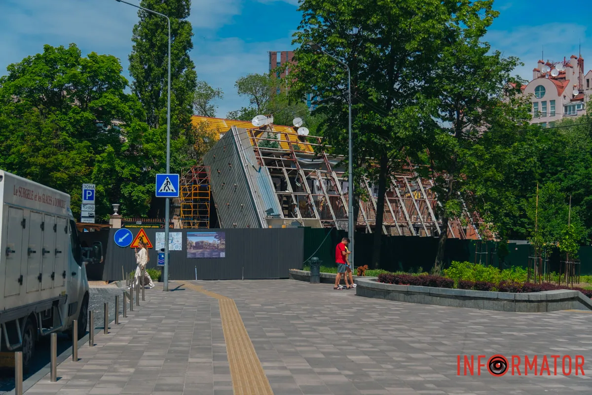 У Дніпрі реконструюють будівлю ресторану "Скеля"
