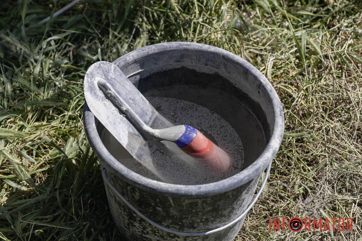 В Днепре на Новогодней за 5 миллионов ремонтируют площадку для футбола: в закупках обнаружили переплату на стройматериалах 4