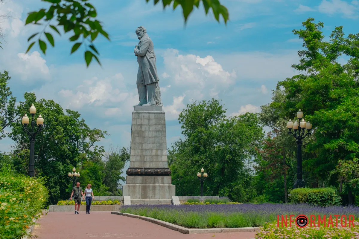 Лаванда – це природний інсектицид Лаванда – це природний інсектицид