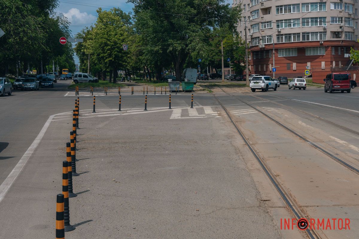 Специалисты продолжают обследовать другие участки города, где могут потребоваться дополнительные средства организации дорожного движения.