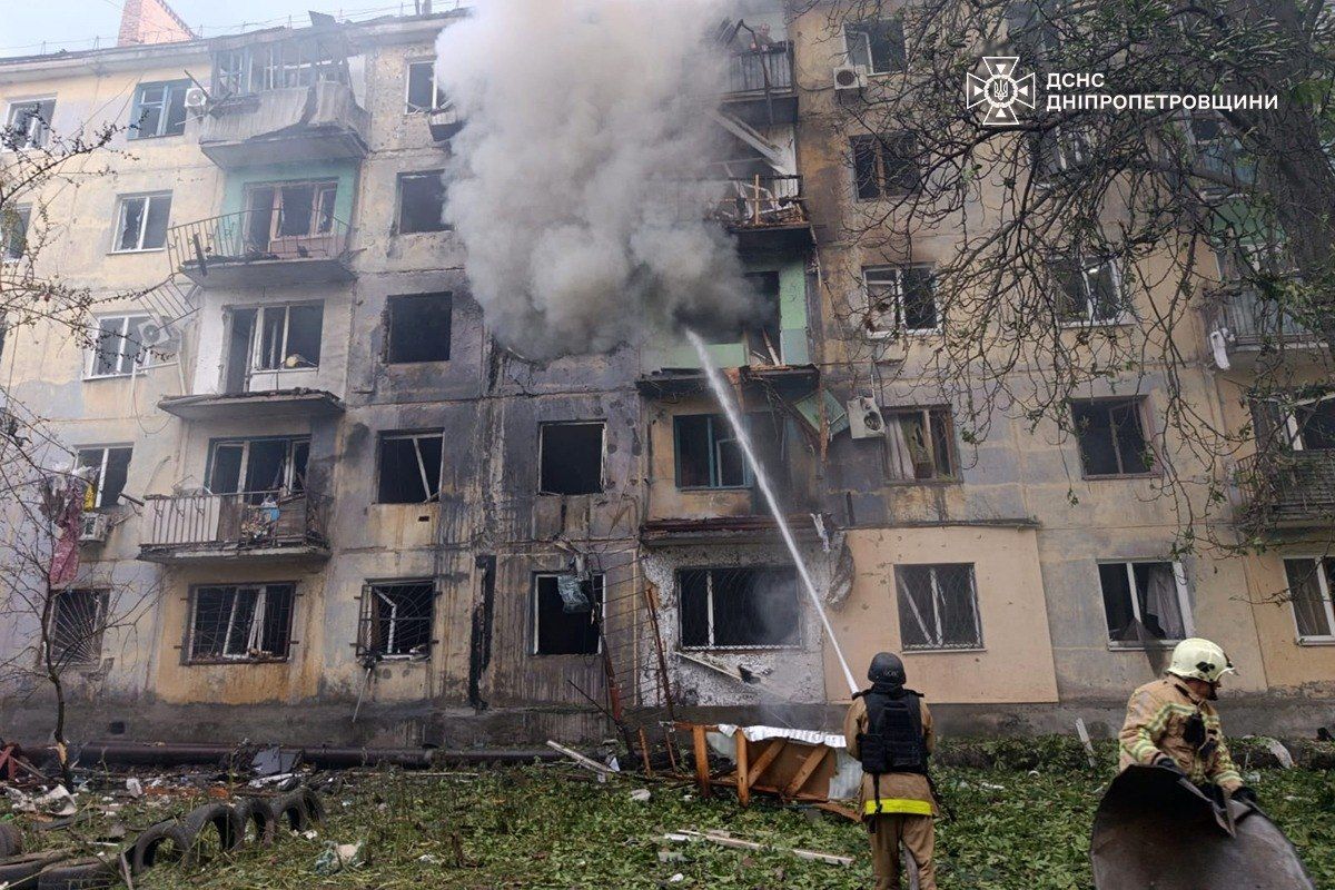 У Нікопольському районі росіяни атакували рятувальників під час ліквідації наслідків попереднього обстрілу