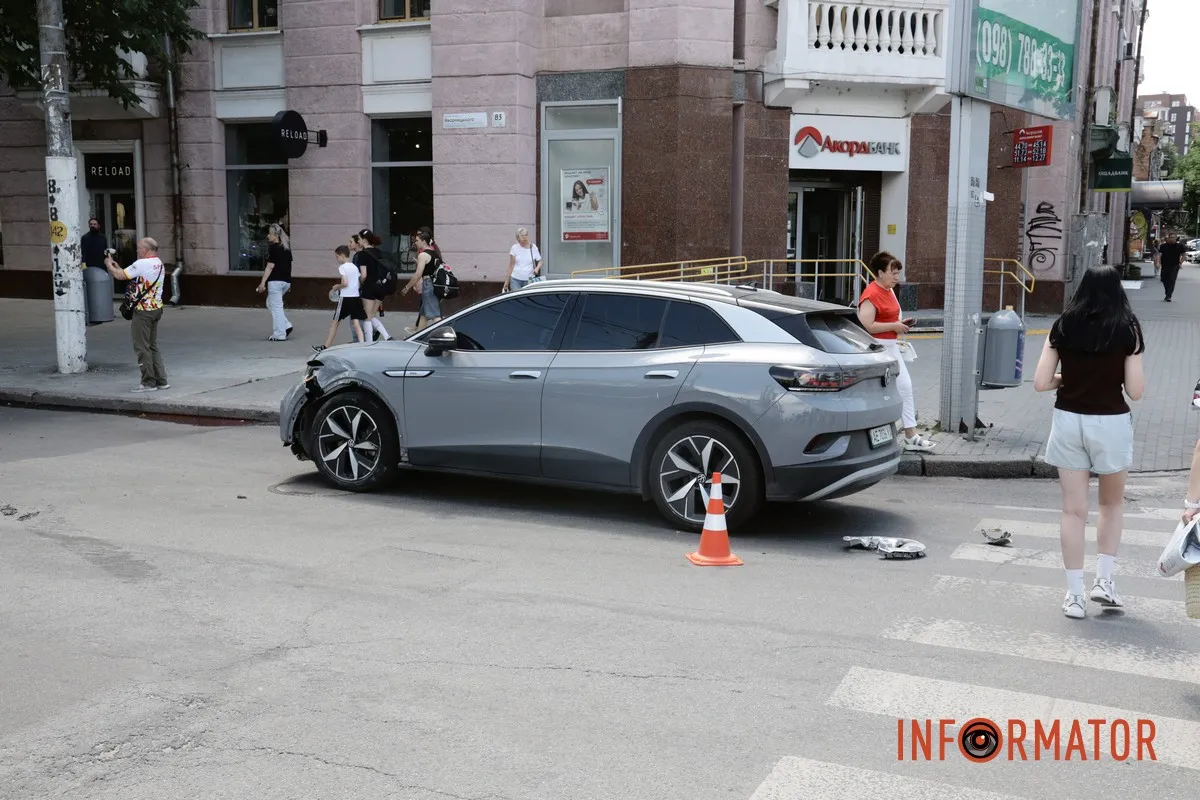 Аварія сталася поруч з пішохідним переходом