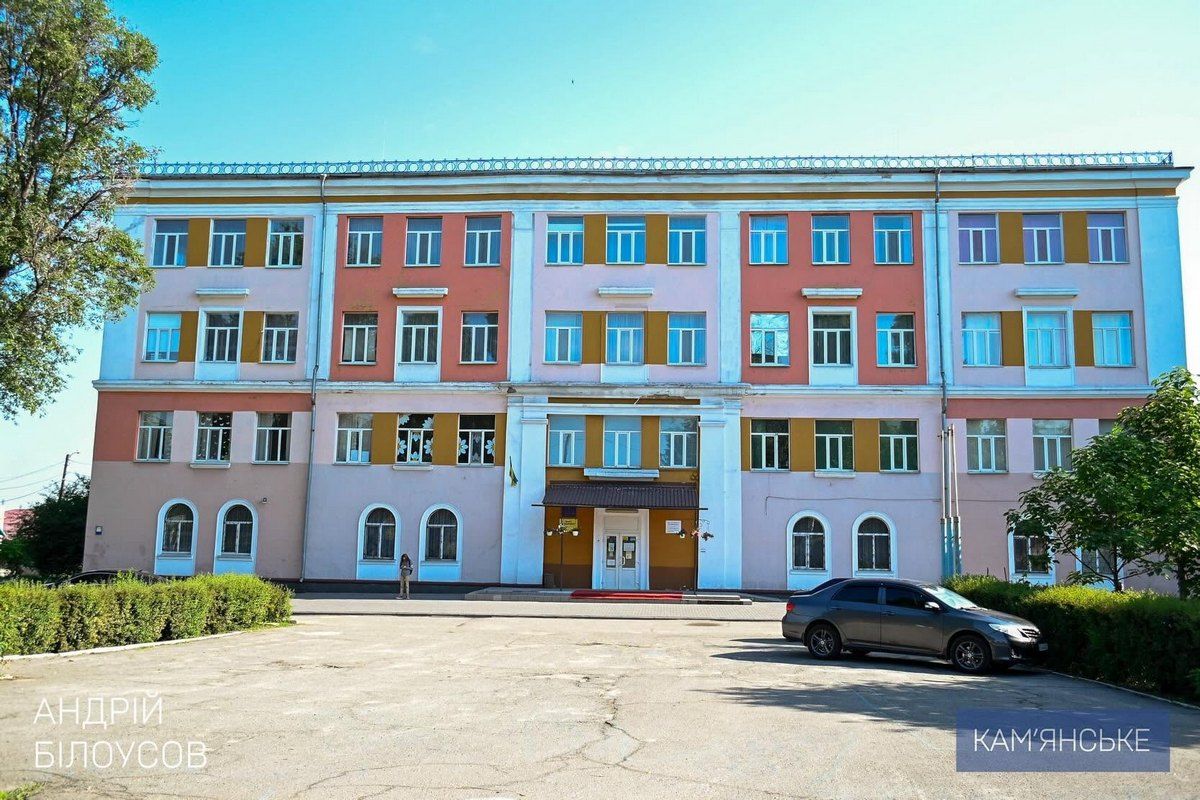 У Кам’янському почали підготовку закладів освіти до нового навчального року 11