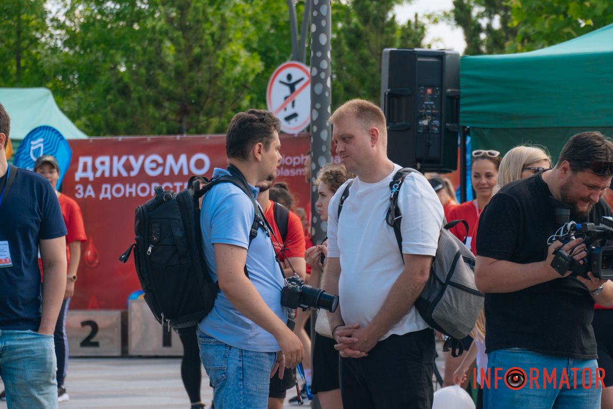 У Дніпрі до Всесвітнього дня донора проходив благодійний забіг: шукай себе на фото 98