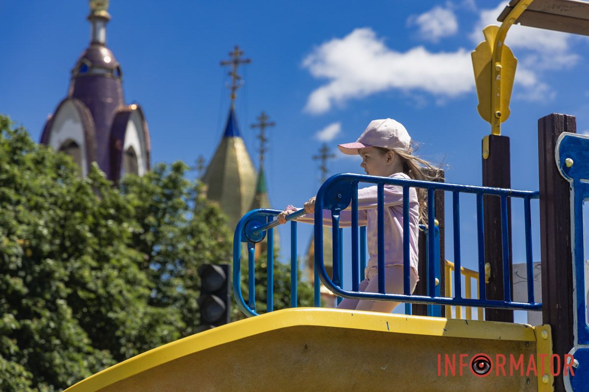Під час прогулянки ми також помітили цікаву локацію, яка вже привертає увагу відвідувачів Під час прогулянки ми також помітили цікаву локацію, яка вже привертає увагу відвідувачів