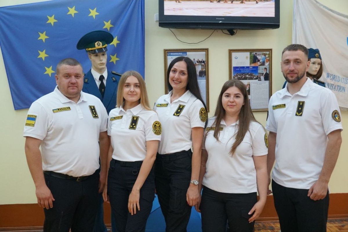 Ювілейні події об’єднали представників державної влади, митної служби, наукової спільноти, міжнародних партнерів, ветеранів, випускників і студентів університету Ювілейні події об’єднали представників державної влади, митної служби, наукової спільноти, міжнародних партнерів, ветеранів, випускників і студентів університету