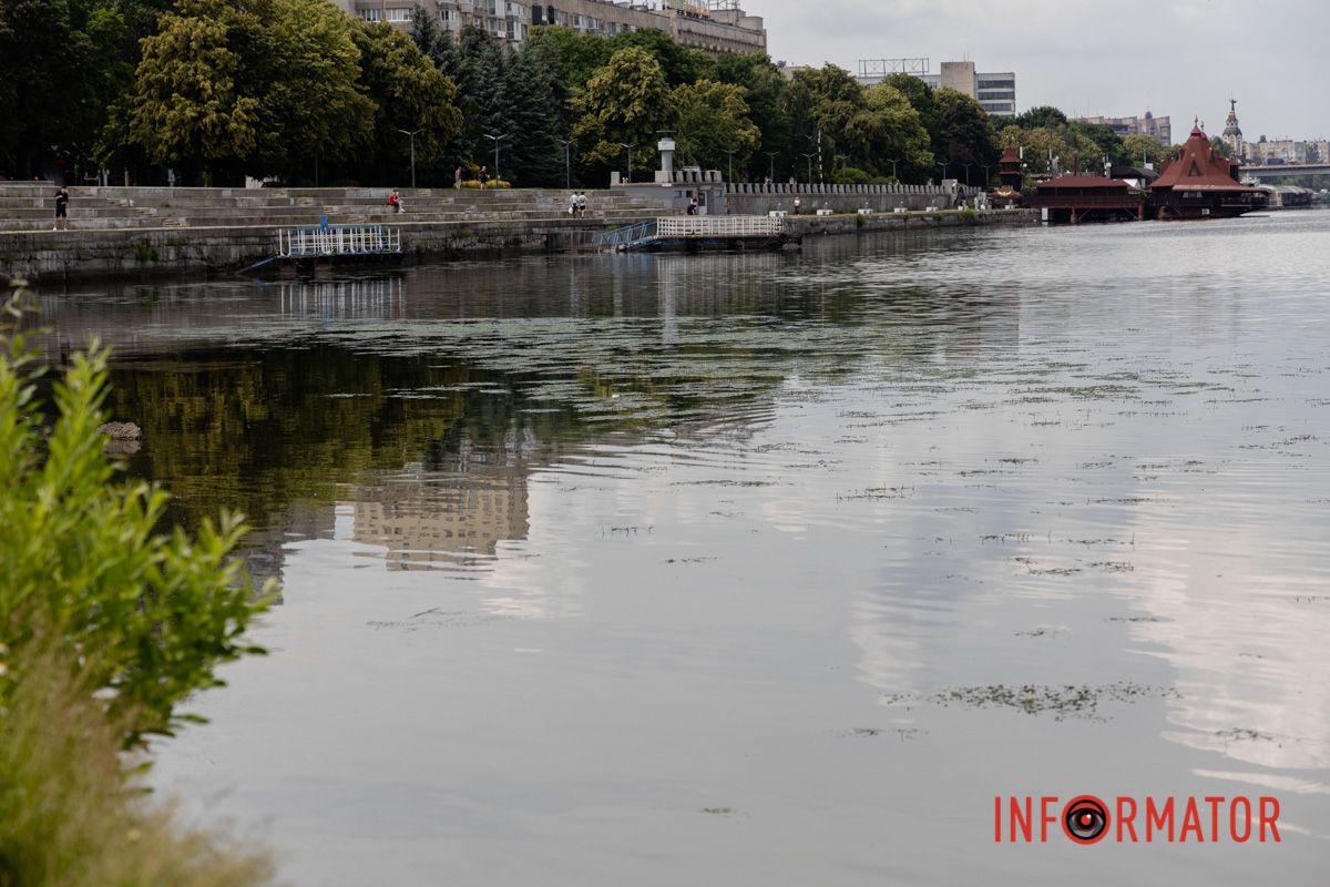 Наскільки чиста вода в річці та чому відбувається цвітіння Дніпра 14