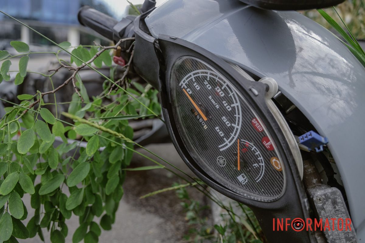 У Дніпрі на Січових Стрільців Volkswagen зіткнувся з мопедом: водія двоколісного госпіталізували 7