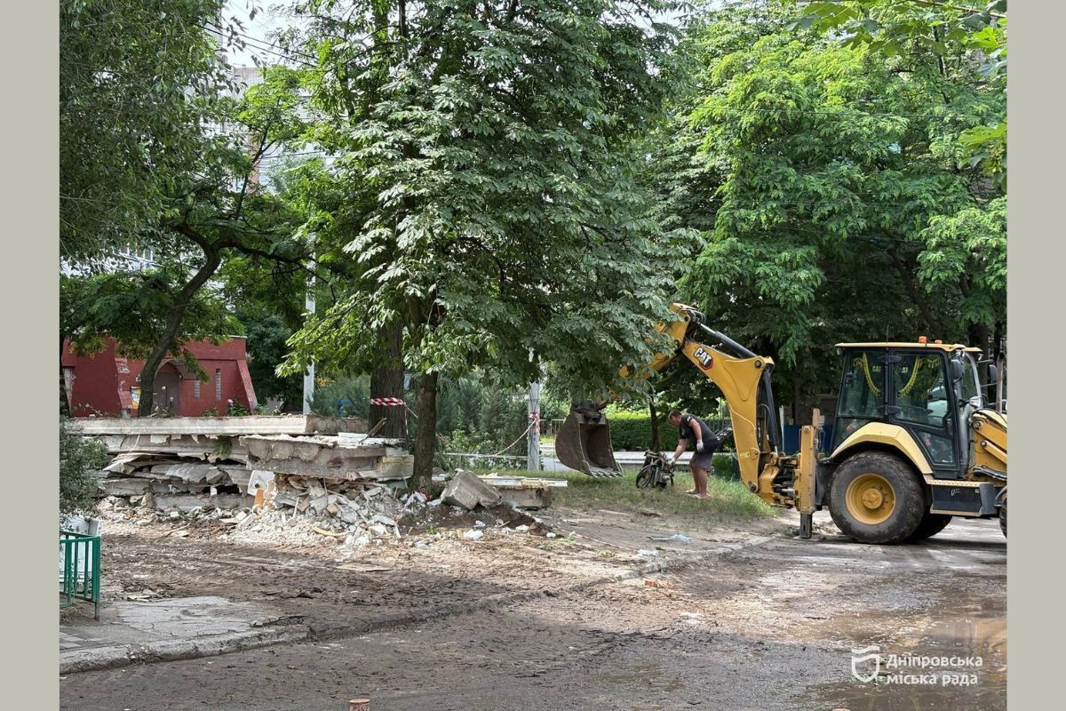 Загалом від початку року внаслідок ворожих атак у Дніпрі було пошкоджено понад 50 багатоквартирних будинків