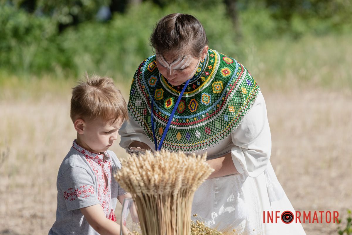 Привчали малечу до традицій
