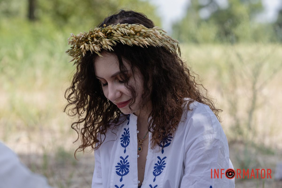 Учасники заходу приміряли етнічні образи