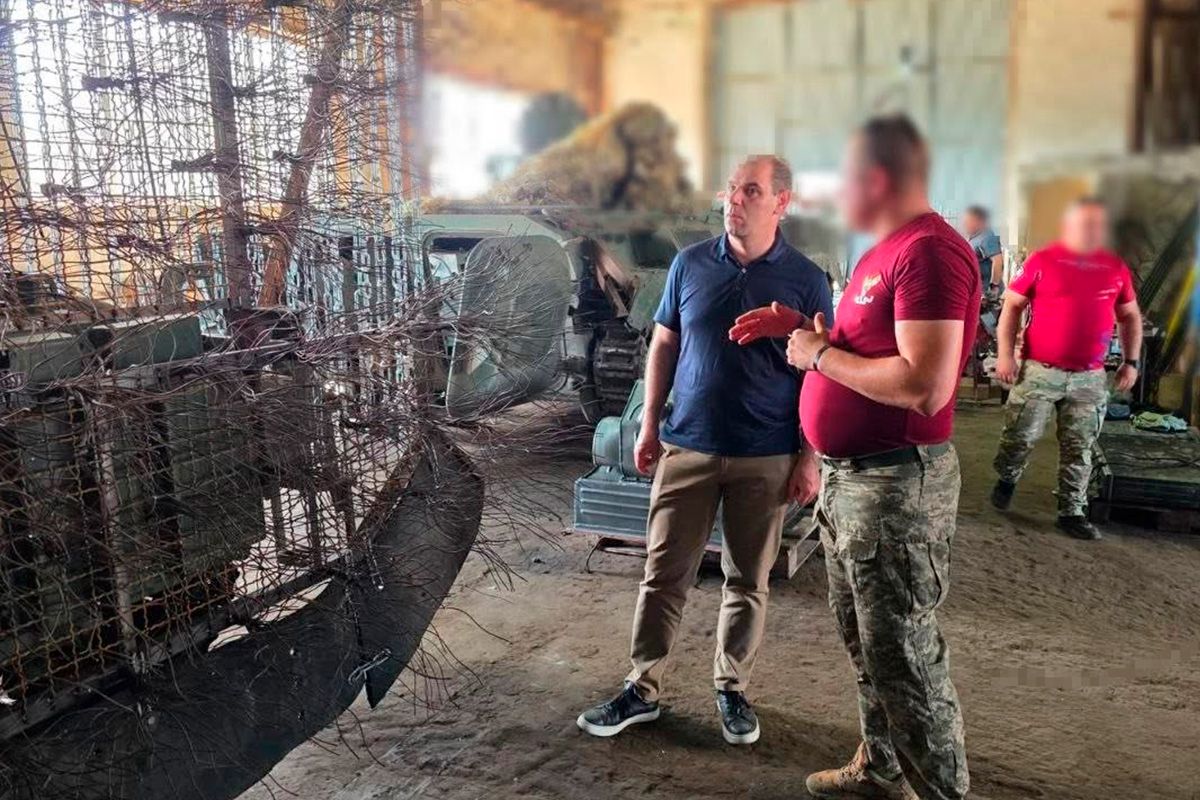 Дмитро Кисилевський відвідав ремонтний підрозділ 25-ї бригади ДШВ  