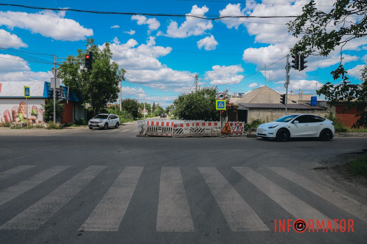 В Днепре на Старочумацкой пропасти перекрыло две полосы движения 4
