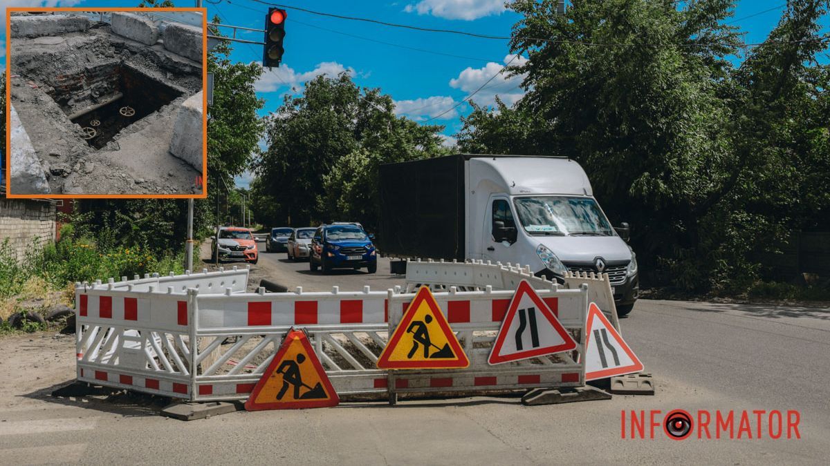 У Дніпрі на Старочумацькій провалля перекрило дві смуги руху