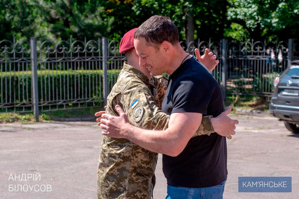 4 роки полону: додому у Кам’янське повернувся воїн Десантно-штурмових військ Збройних Сил України 6