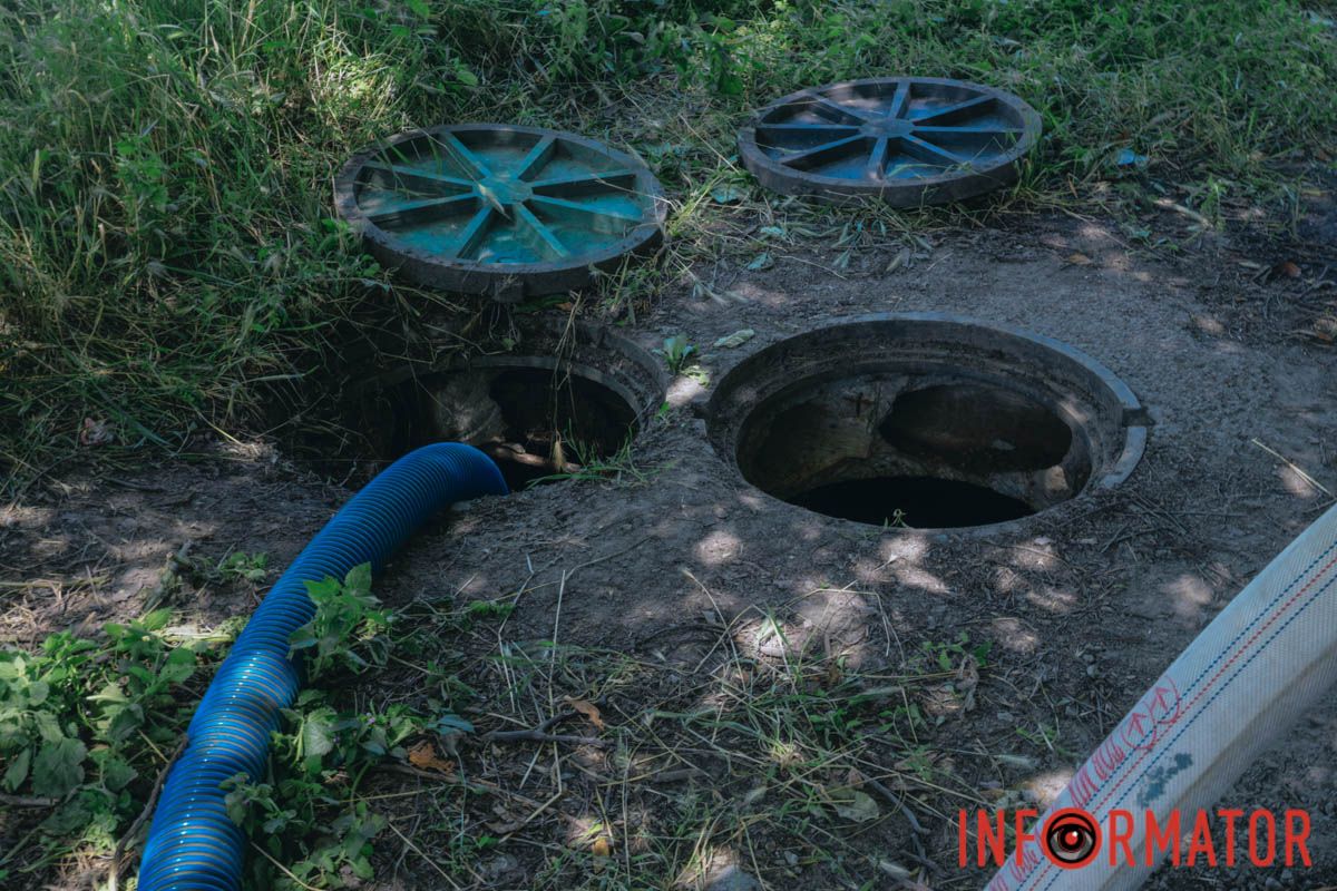 У Дніпрі вулицю Зразкову залило коричневою водою: що сталось 11