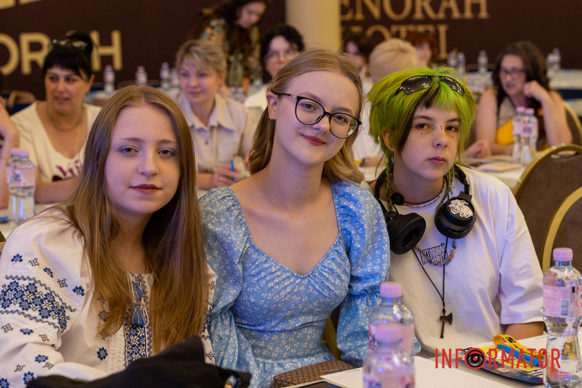 Понад тисяча людей об'єдналися навколо української мови