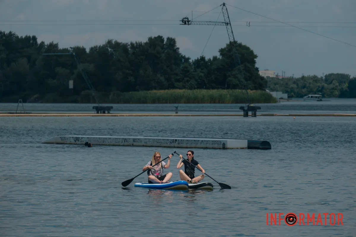 Конституцію змінювали 8 разів