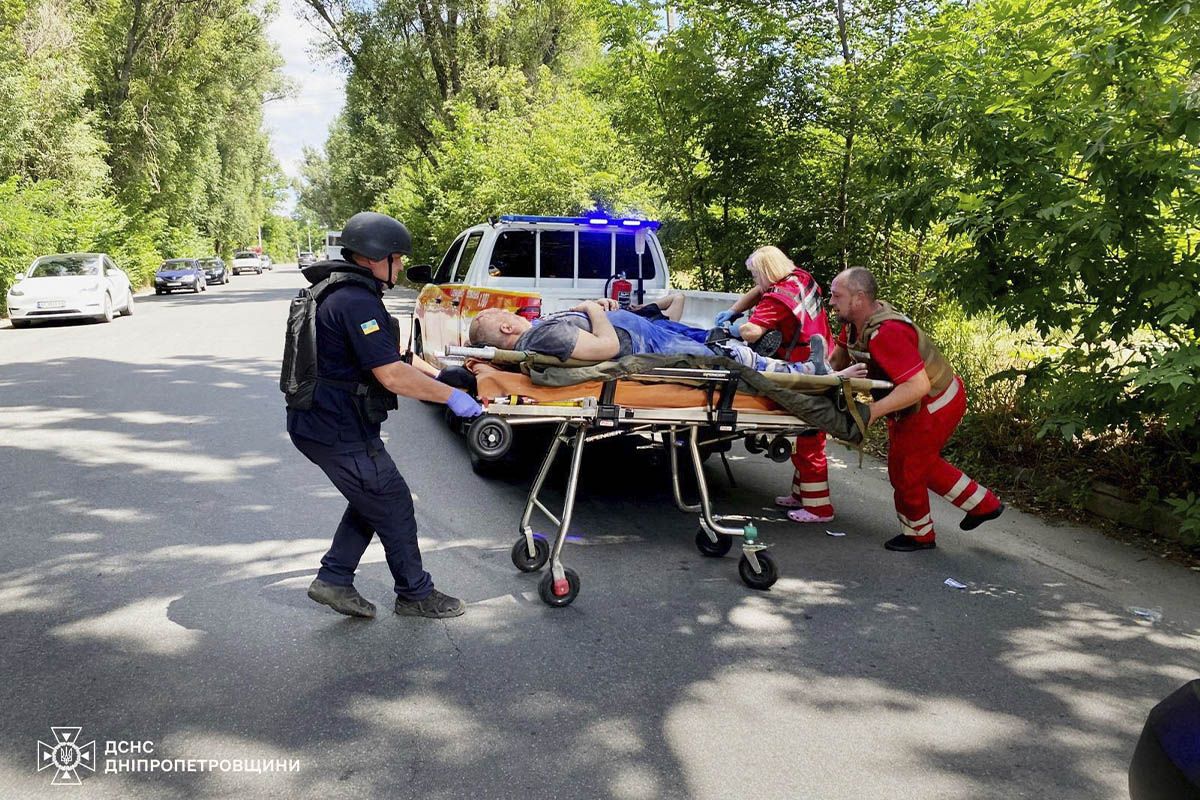 У Дніпрі зросла кількість постраждалих внаслідок атаки рф, 4 людини – “важкі” 1